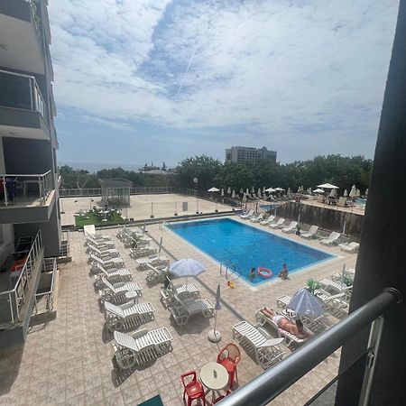 Dilov Apartments In Yalta Golden Sands Exterior foto