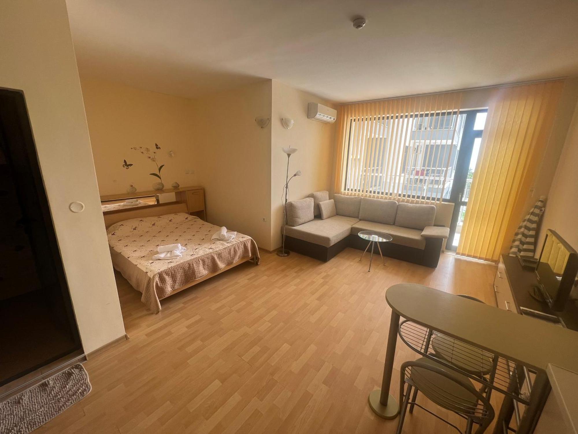 Dilov Apartments In Yalta Golden Sands Exterior foto