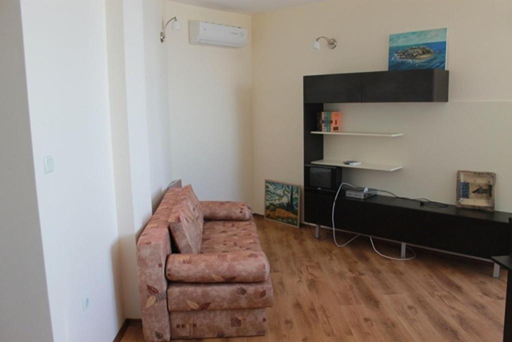 Dilov Apartments In Yalta Golden Sands Habitación foto